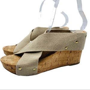 Lucky Brand Miller 2 Beige Studded Wedge Slip On Sandal Size 8